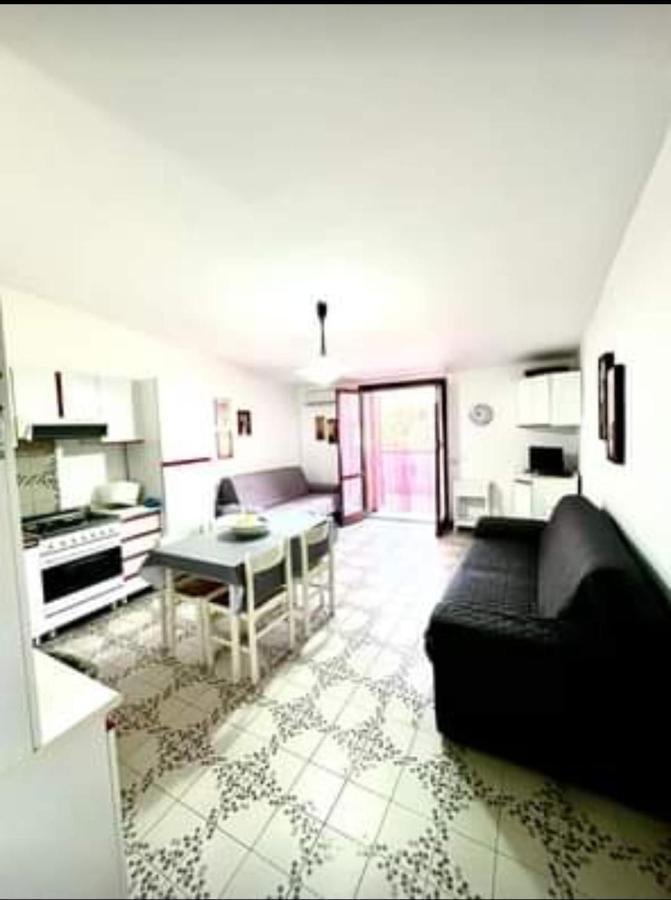 Casa Vacanze I Gabbiani Giardini Naxos Schiso Bagian luar foto