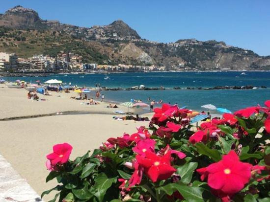 Casa Vacanze I Gabbiani Giardini Naxos Schiso Bagian luar foto